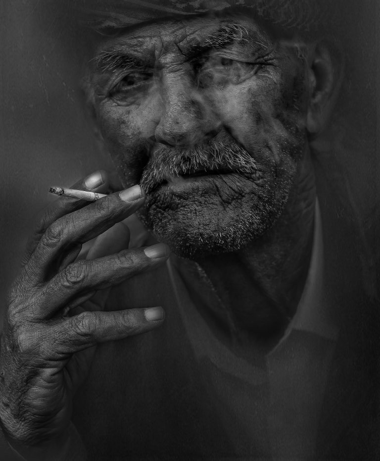 Raucher im hohen Alter